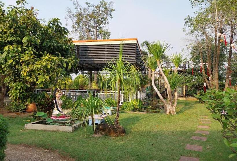 فندق Review Resort