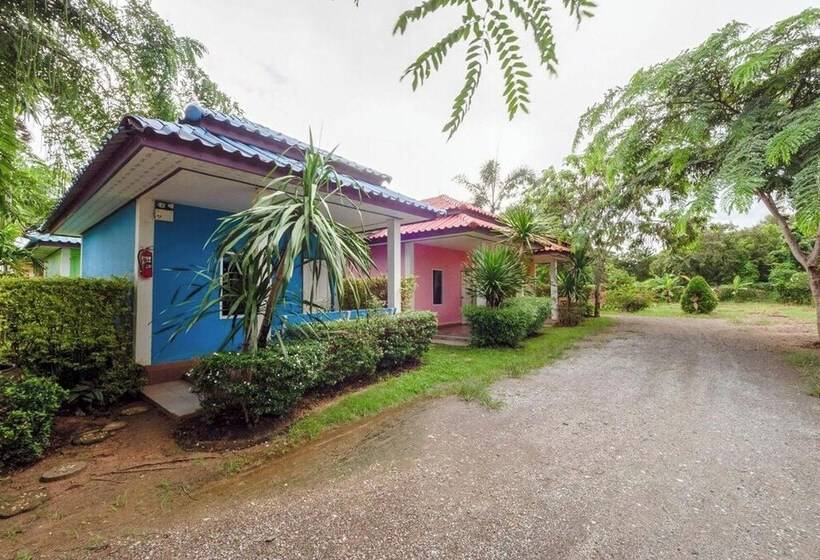 فندق Review Resort