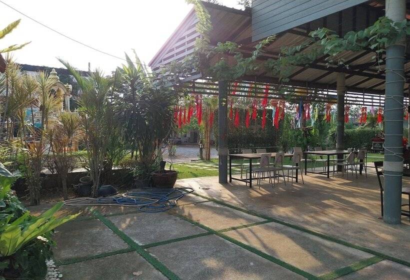 فندق Review Resort