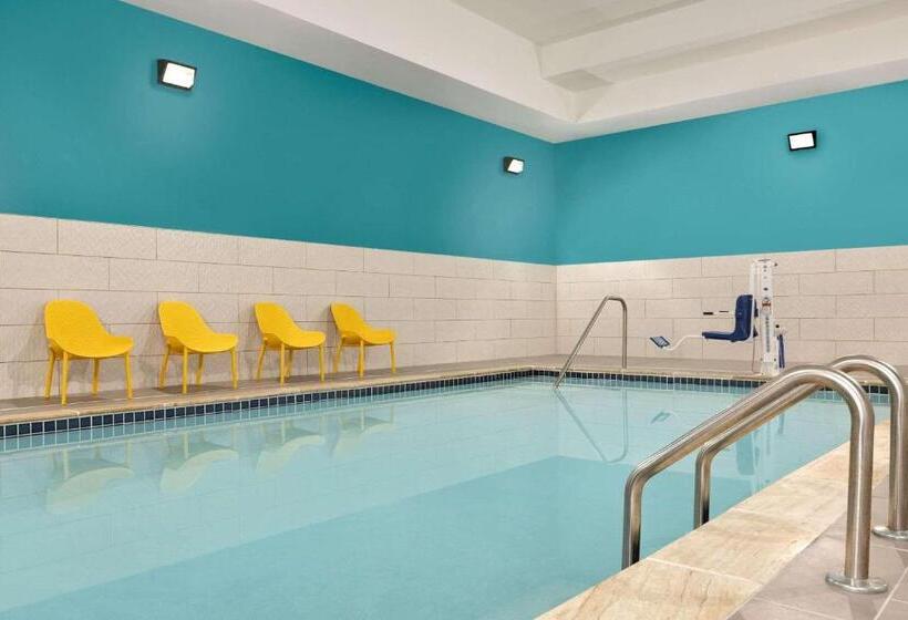 فندق Park Inn By Radisson Florence, Sc