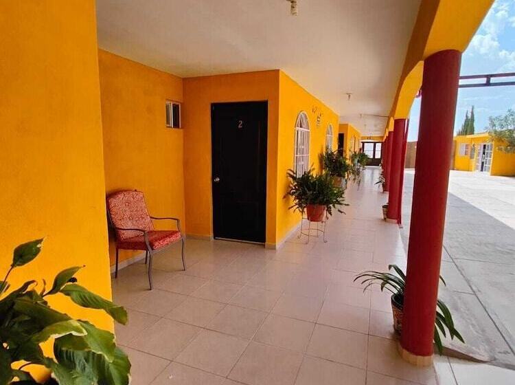 فندق Posada Santa Elena