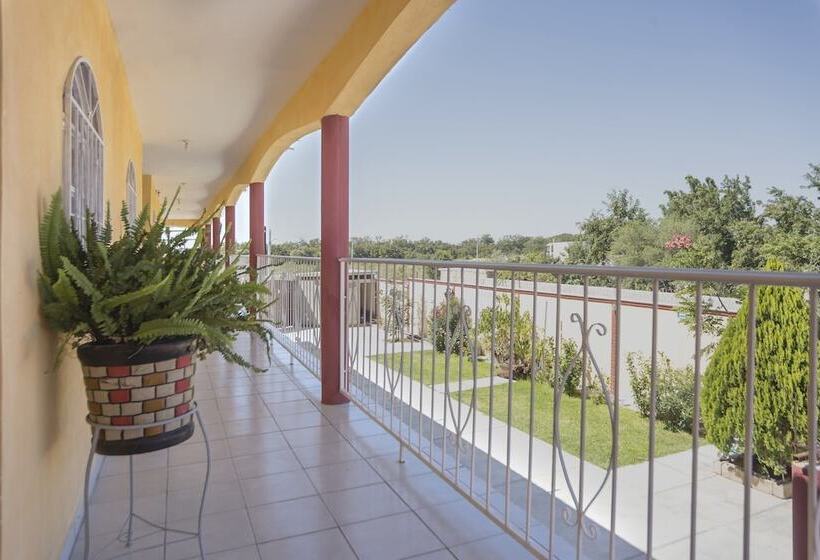 فندق Posada Santa Elena