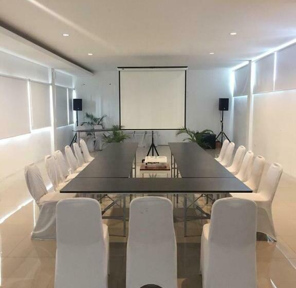 Red Orchid Hotel By Sajiwa