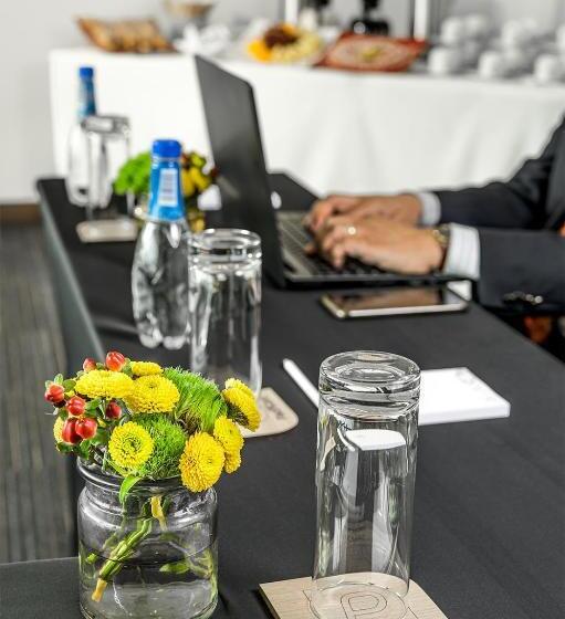 River Garden Hotel & Suites