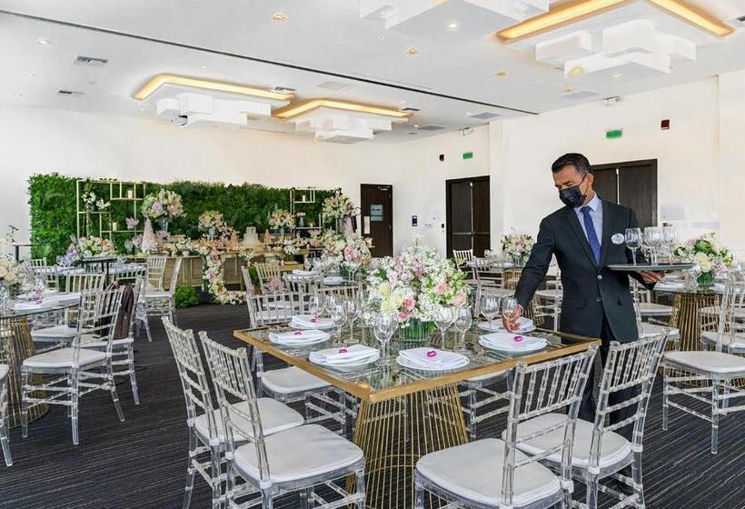 River Garden Hotel & Suites