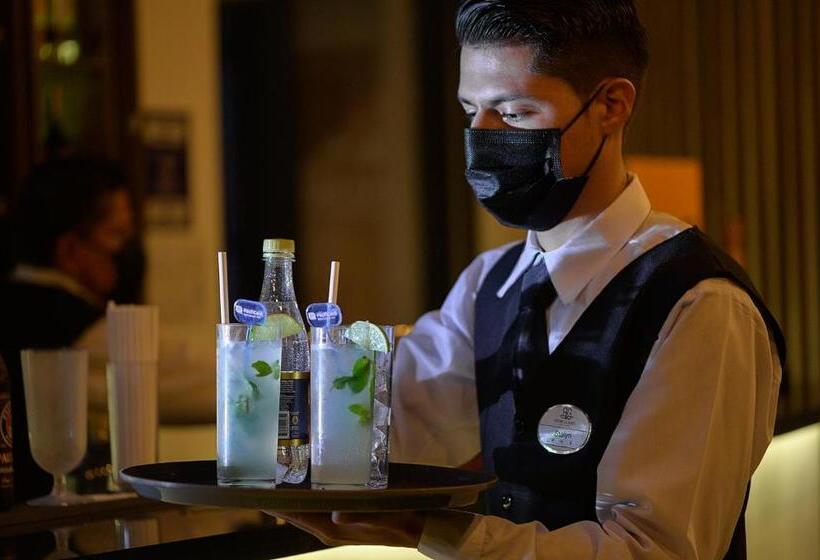 River Garden Hotel & Suites