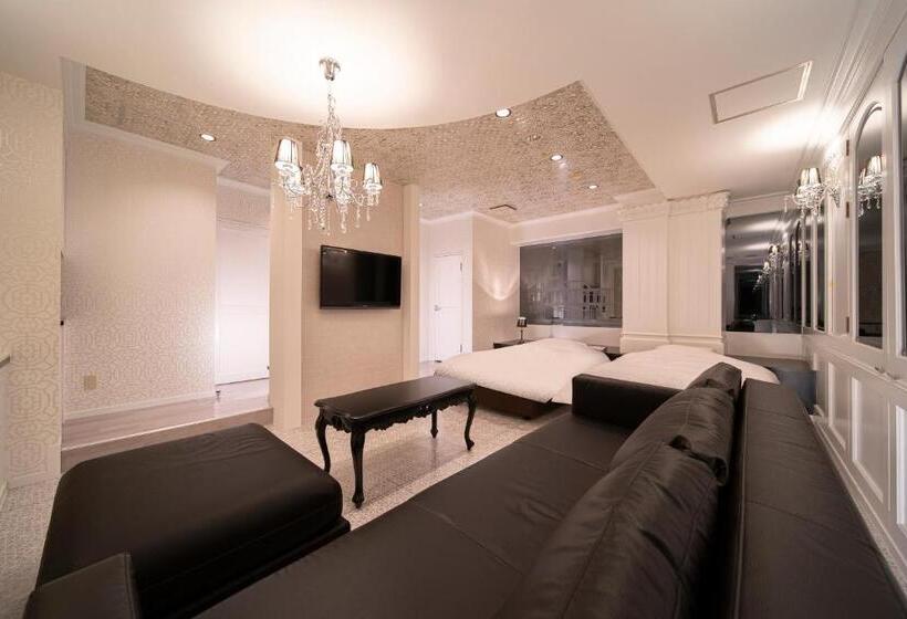 Royal Hotel Uohachi Bettei