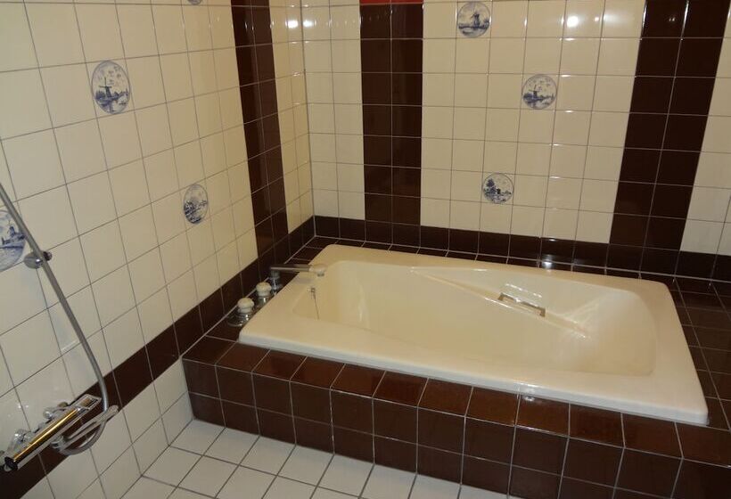 Royal Hotel Uohachi Bettei