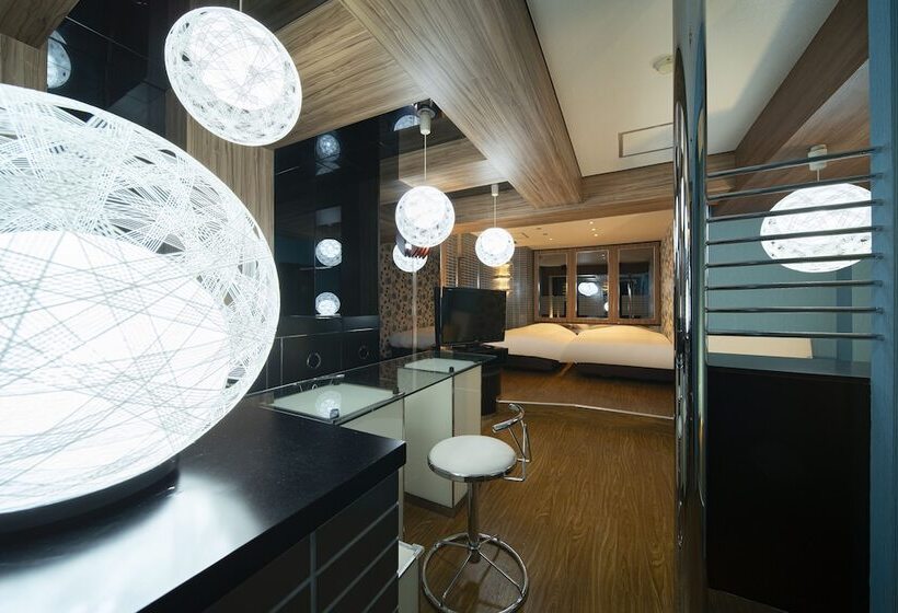 Royal Hotel Uohachi Bettei