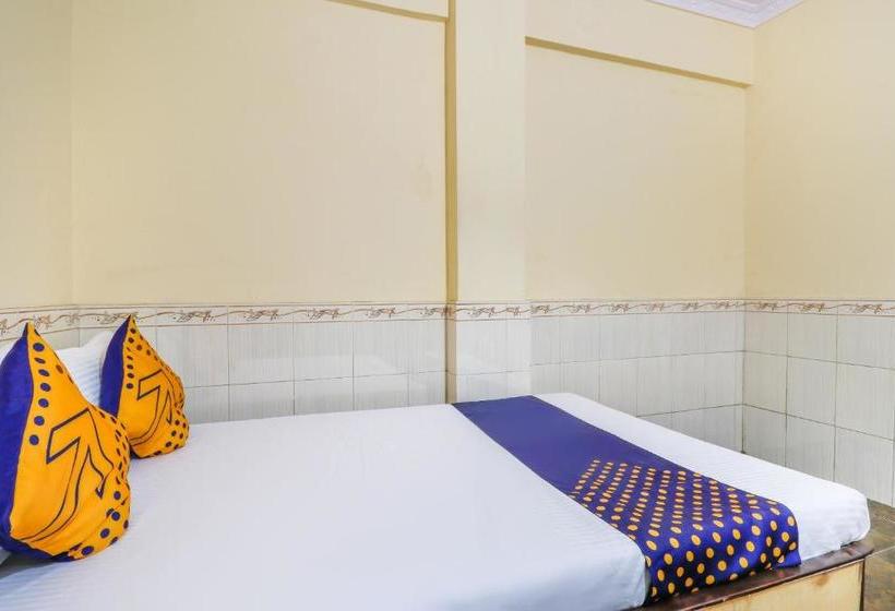 酒店 Spot On 66527 Pallavi Lodge