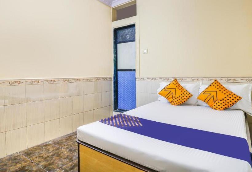 酒店 Spot On 66527 Pallavi Lodge