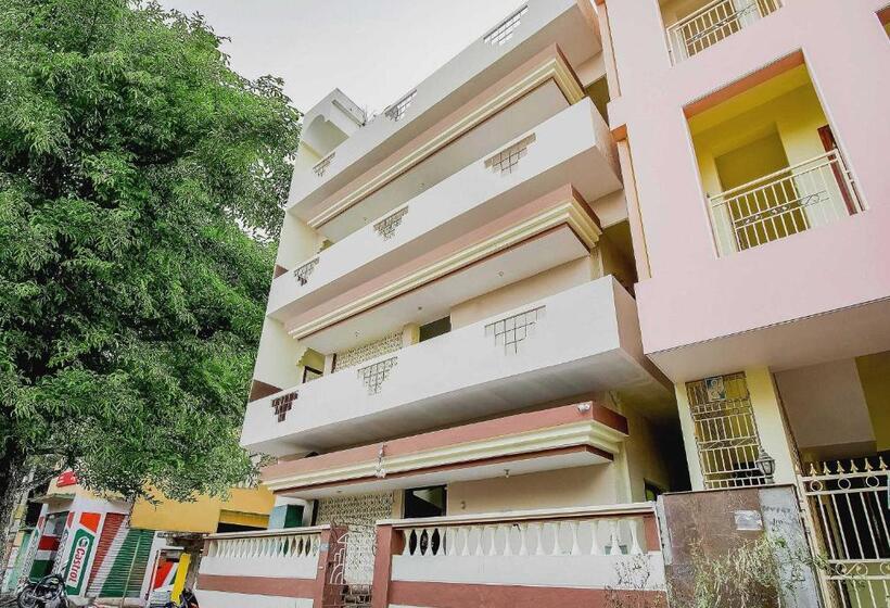 酒店 Spot On 69409  Sri New Sai Chandra