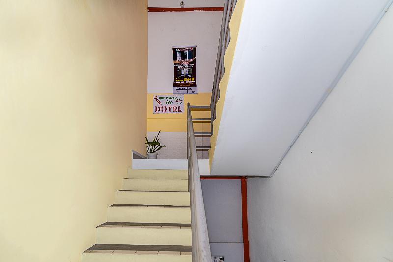 فندق Spot On 90042 One Plaza Eco