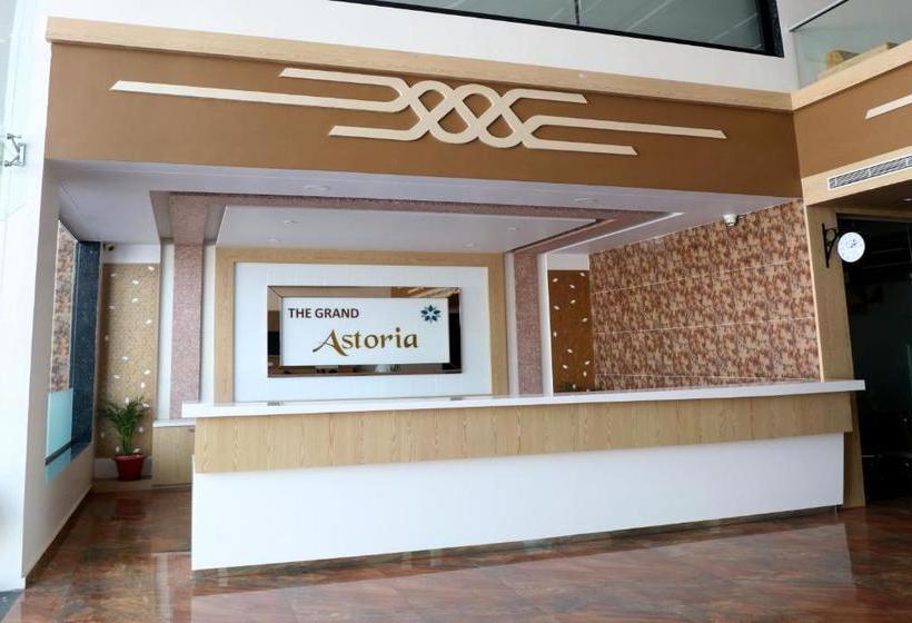 בית מלון כפרי The Grand Astoria Somanth