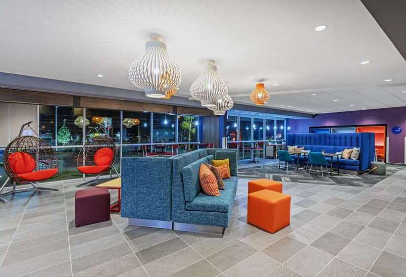 فندق Tru By Hilton Laredo Airport