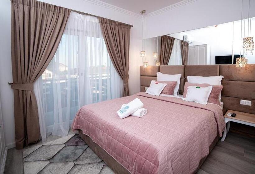 בית מלון כפרי Club Waves   Vama Veche