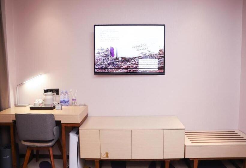 Lavande Hotels Shenzhen North Station Longhua Foxconn Headquarters