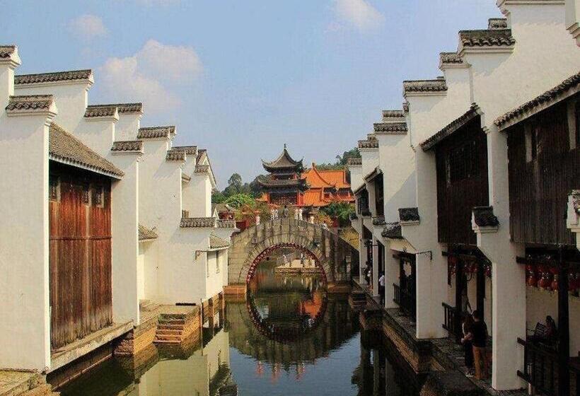 Lavande Hotels·foshan Lishui Heshun Wanfu City