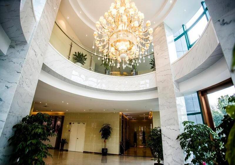Lavande Hotels·taicang Shanghai West Road Nanyang Plaza