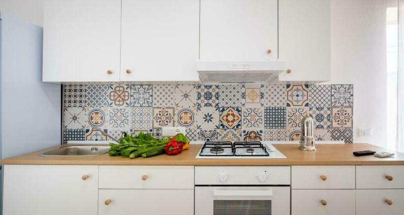 פנסיון Arricàmpati Rooms In Villa & Rent Car Airport