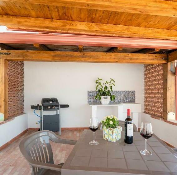 펜션 Arricàmpati Rooms In Villa & Rent Car Airport