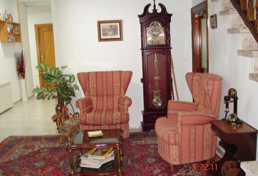 膳宿费 Hostal Alfil