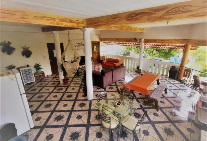 פנסיון Casa Sobek