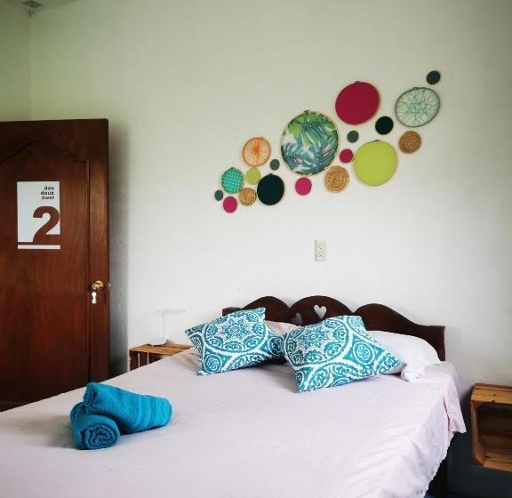 פנסיון Casa Sobek