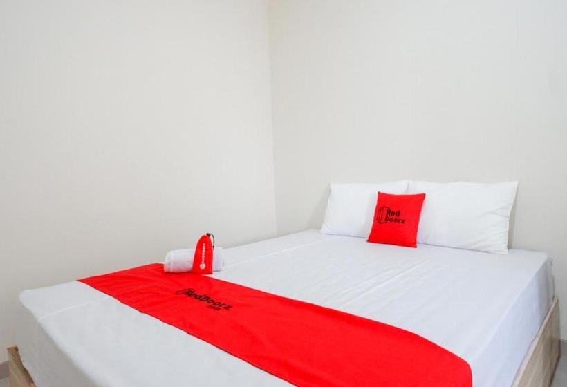 بنسيون Reddoorz Near Lippo Plaza Buton