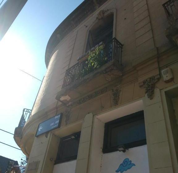 پانسیون Tango Hostel Club