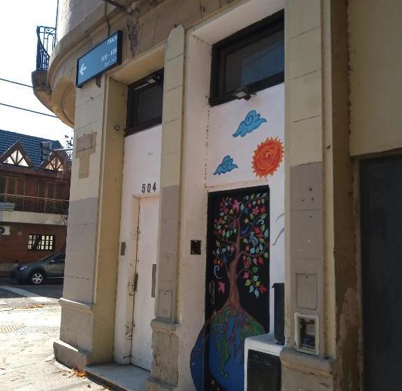 پانسیون Tango Hostel Club