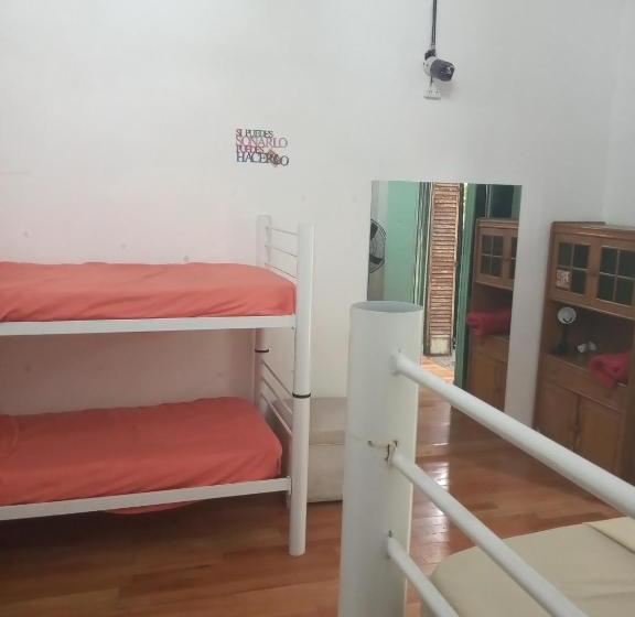 پانسیون Tango Hostel Club