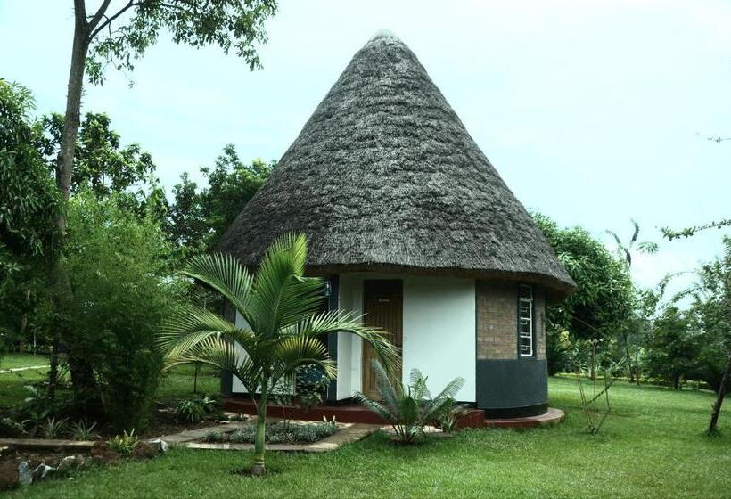 پانسیون Tusubira Village