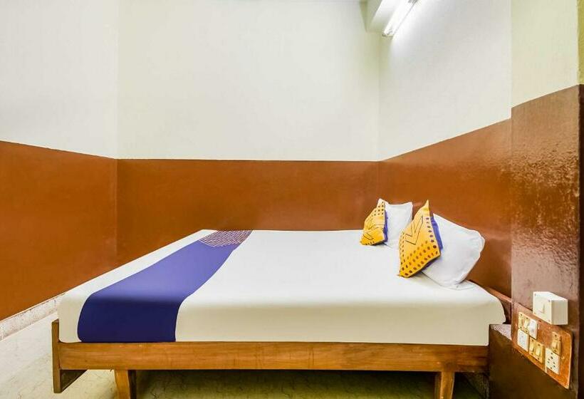 酒店 Spot On 69409  Sri New Sai Chandra