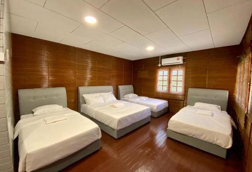 אתר נופש The Garden Tioman