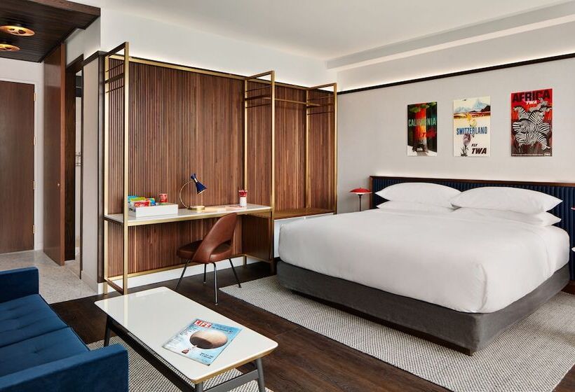 Twa Hotel At Jfk Airport