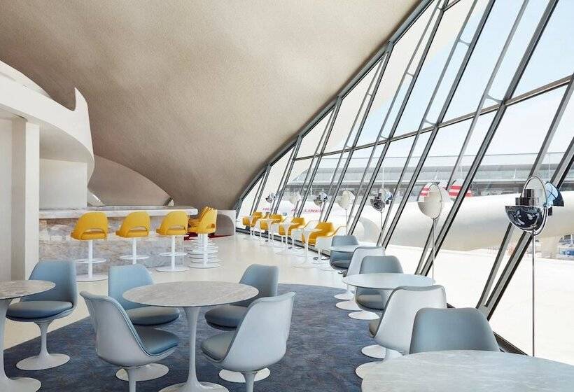Twa Hotel At Jfk Airport