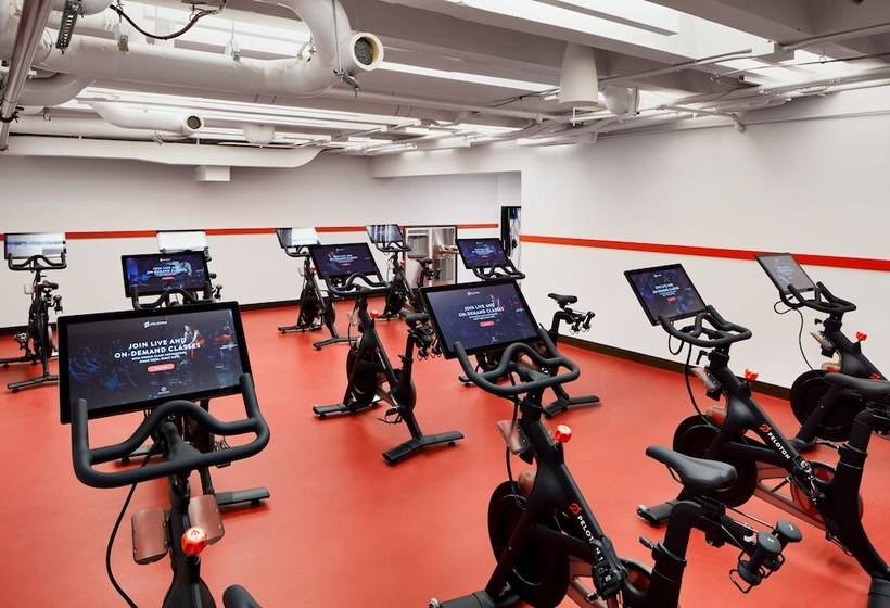 Twa Hotel At Jfk Airport