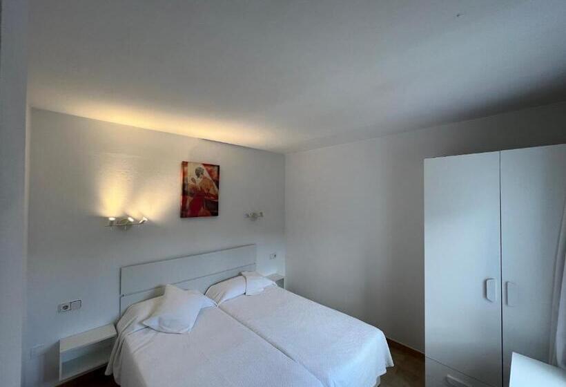 Apartamentos Vista Vedrá