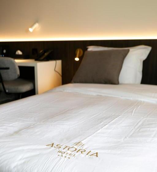 בית מלון כפרי Astoria