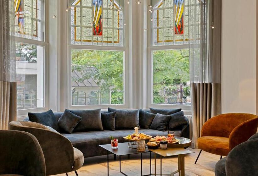 בית מלון כפרי Astoria