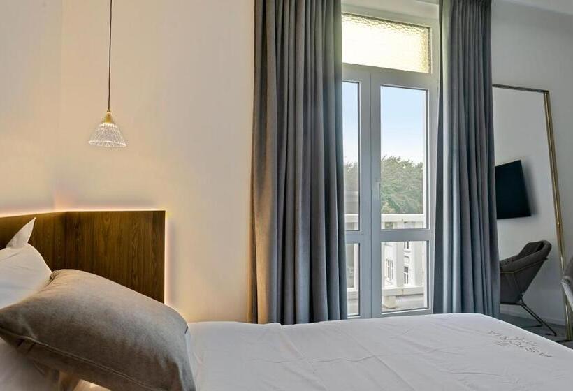 בית מלון כפרי Astoria