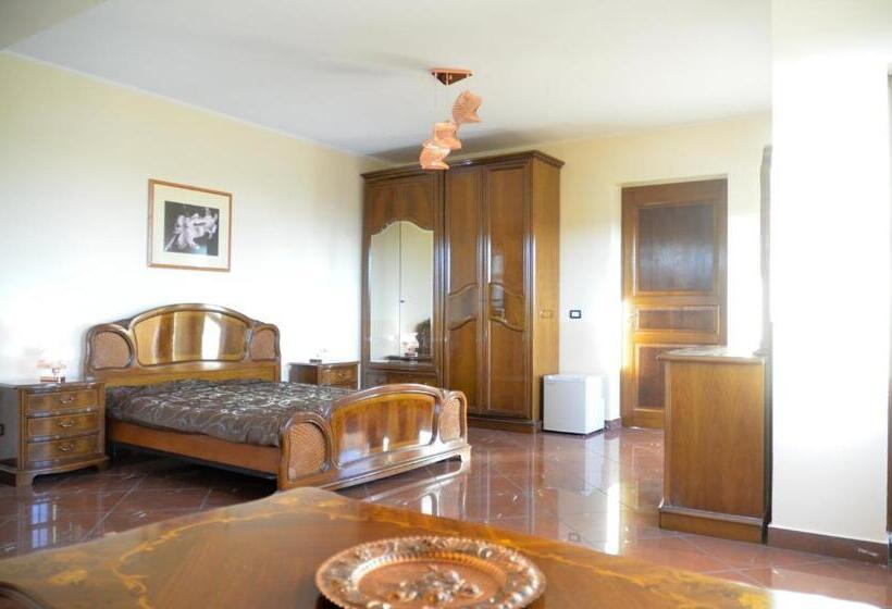 בית מלון כפרי Liberty Rooms
