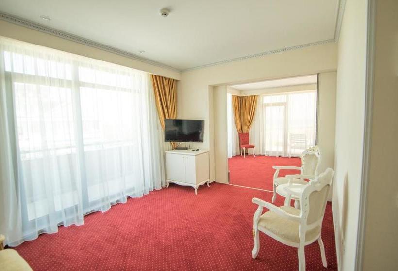 בית מלון כפרי Msr Port