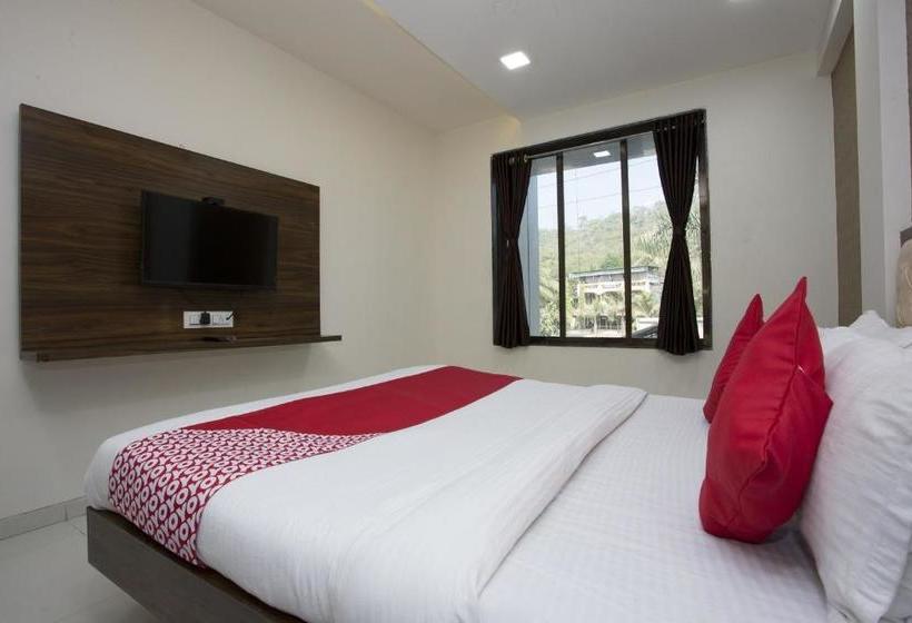 酒店 Oyo 28293 Blh