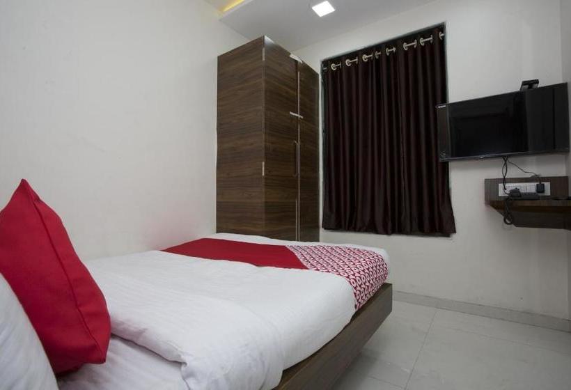 酒店 Oyo 28293 Blh