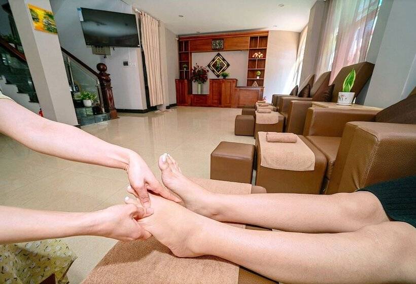 هتل Khách Sạn Vĩnh Hội