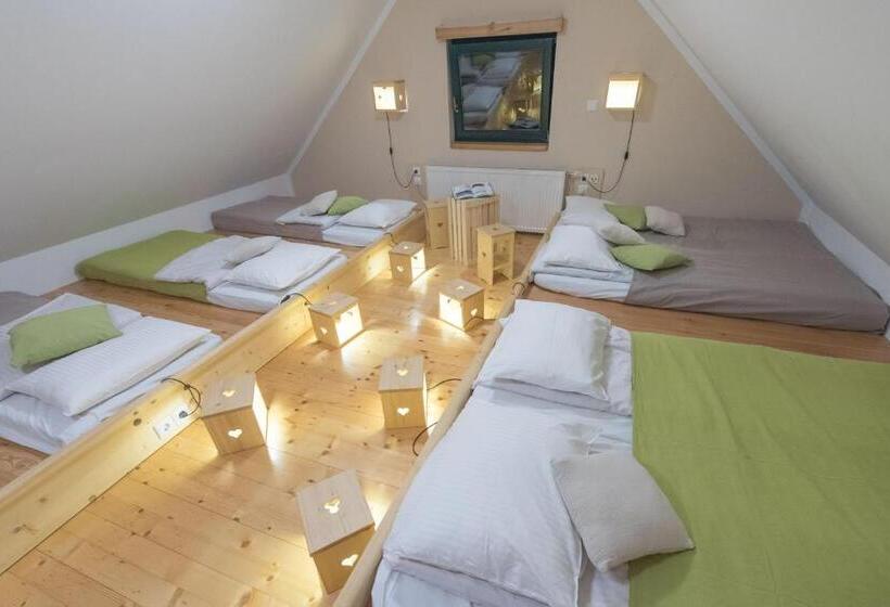 پانسیون Brunarica