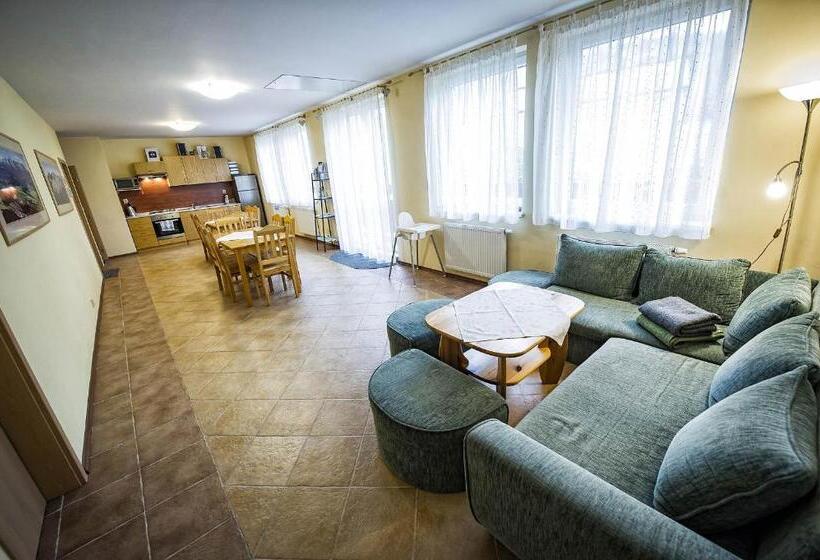 ペンション Privat Galfy