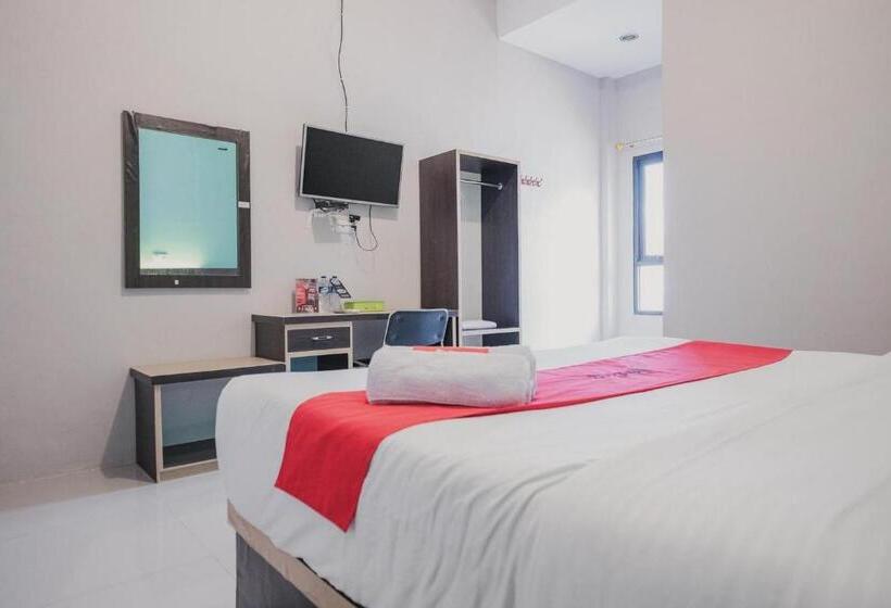 پانسیون Reddoorz Syariah At Hotel Grand Mentari